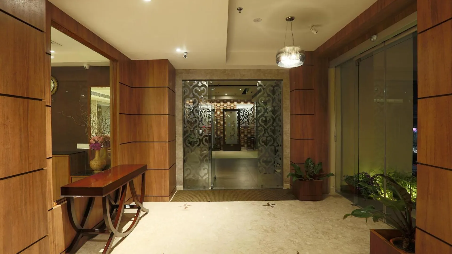 Hotel West Inn Residency Delhi International Airport New Delhi 3*,